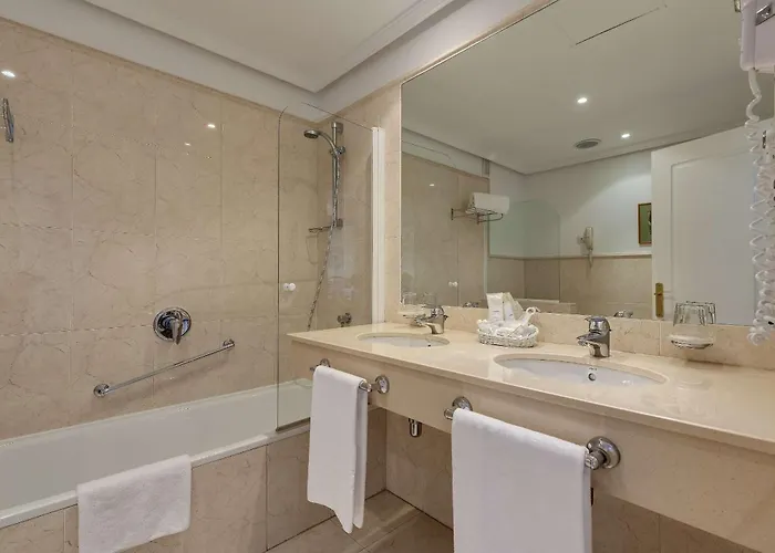 Barcelo Jerez Montecastillo & Convention Center Hotel 4*